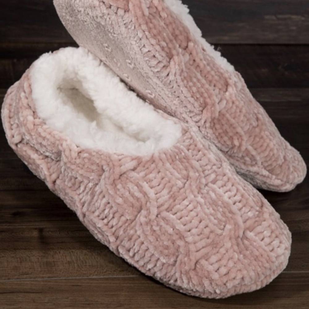 LAST Pair! Cozy Comfy Sherpa Lined Slippers w/Anti-slip Grip Bottoms - Picture 5 of 8